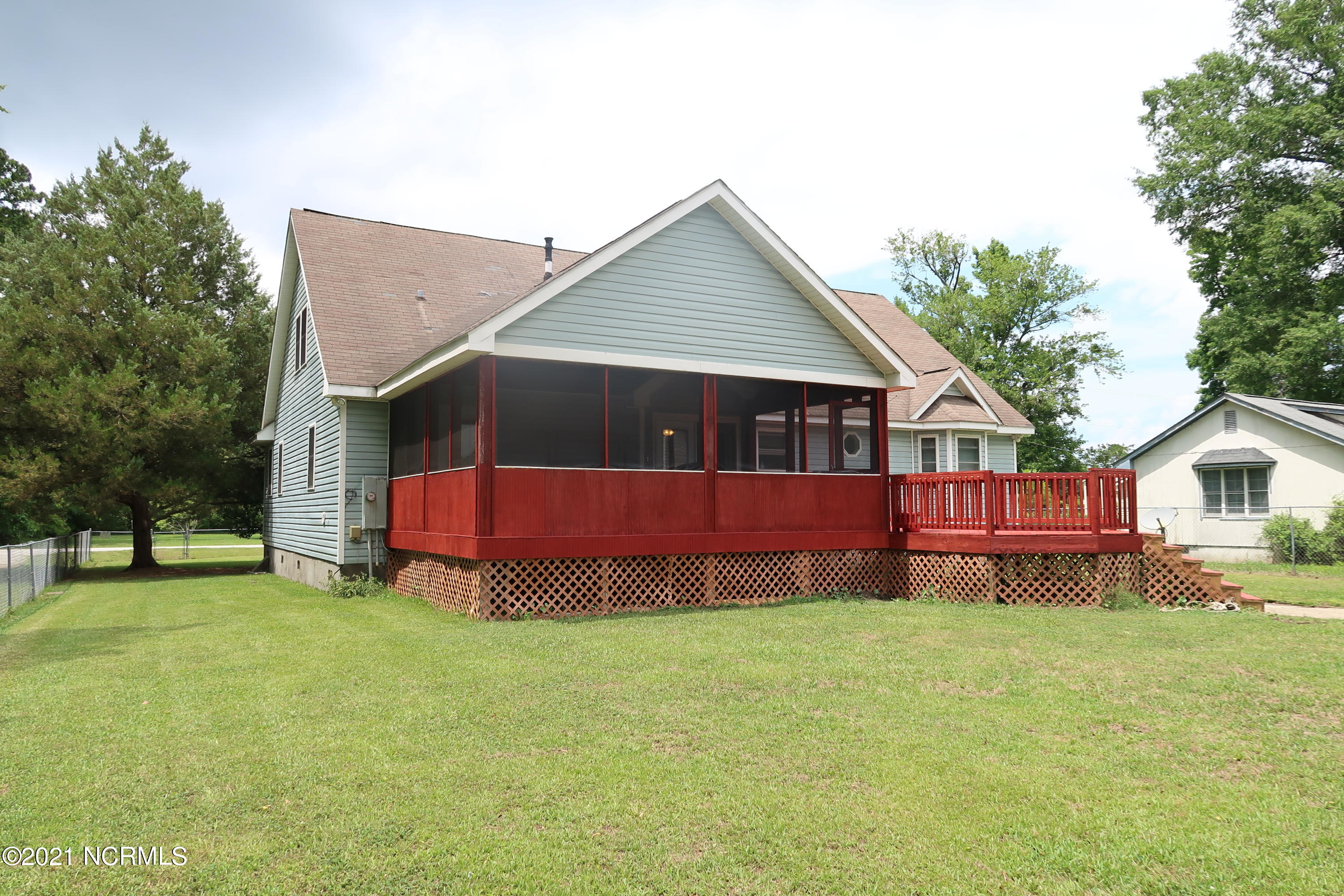 413 East Grantham Road New Bern, NC 28560 - Photo 49 of 56 back of house
