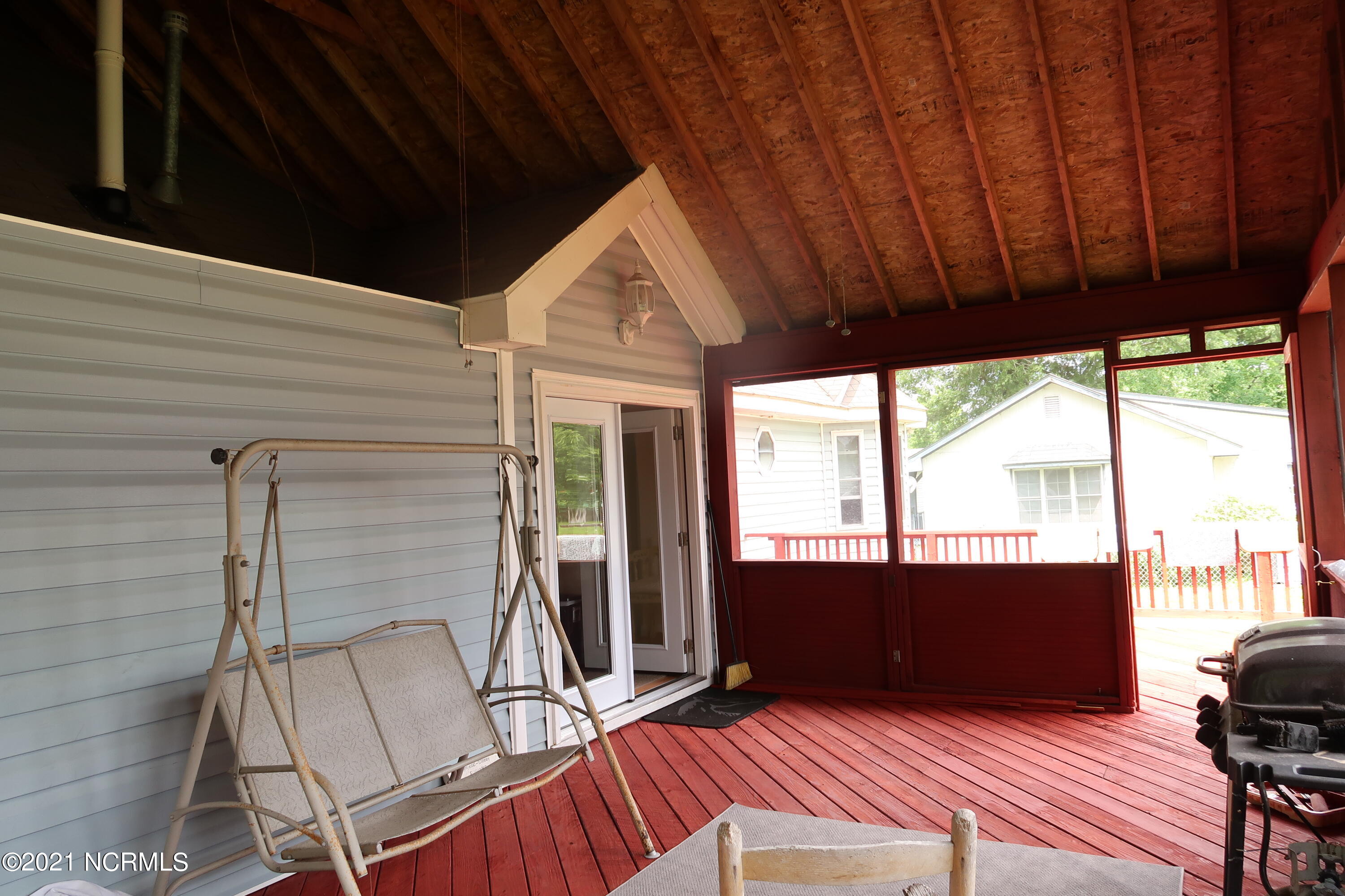 413 East Grantham Road New Bern, NC 28560 - Photo 8 of 56 back porch