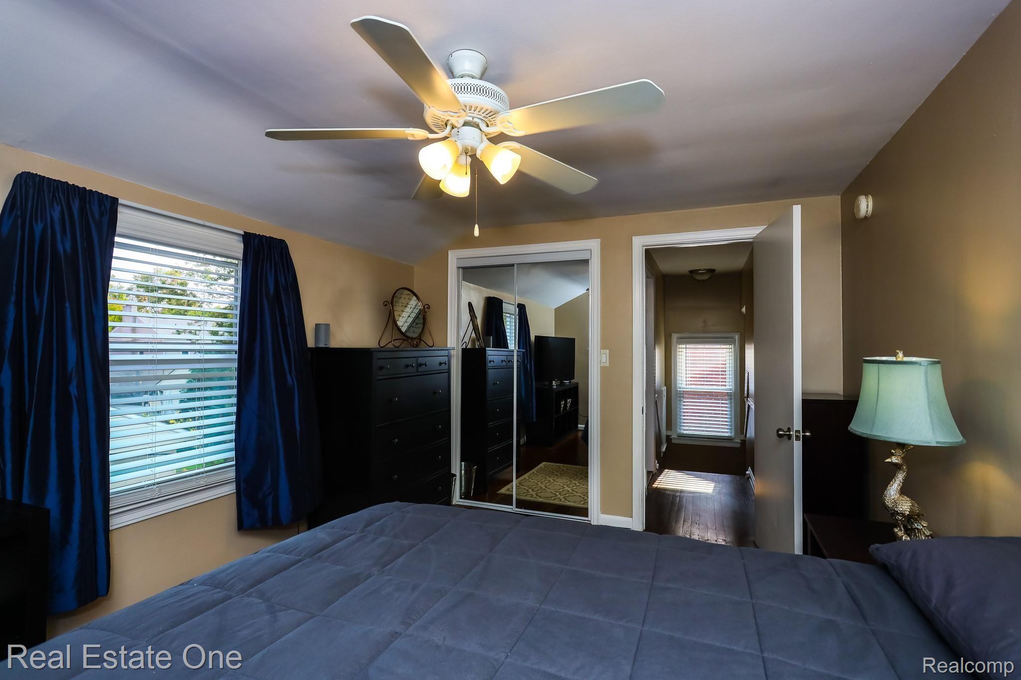 1698 Bournemouth Road Grosse Pointe, MI 48236 - Photo 29 of 42 grosse_point_51.jpg
