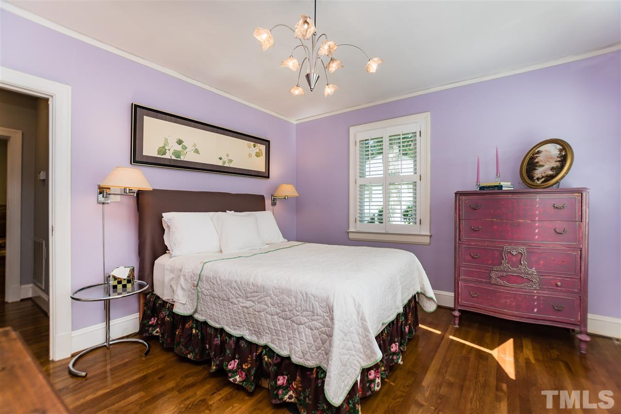 3024 Hope Valley Road Durham, NC 27707 - Photo 16 of 25 Gallery Image 16