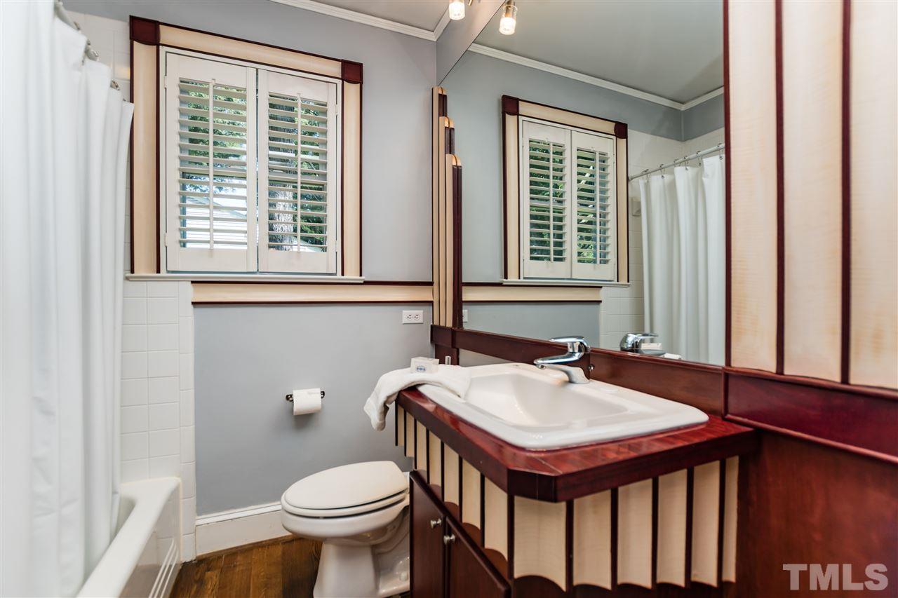 3024 Hope Valley Road Durham, NC 27707 - Photo 17 of 25 Gallery Image 17