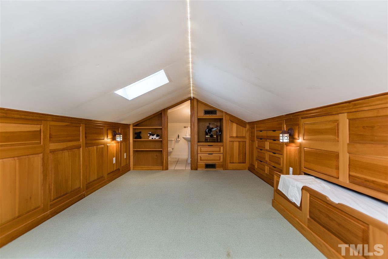 3024 Hope Valley Road Durham, NC 27707 - Photo 18 of 25 Gallery Image 18