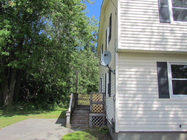 10 River Road Allenstown, NH 03275 - Photo 3 of 22