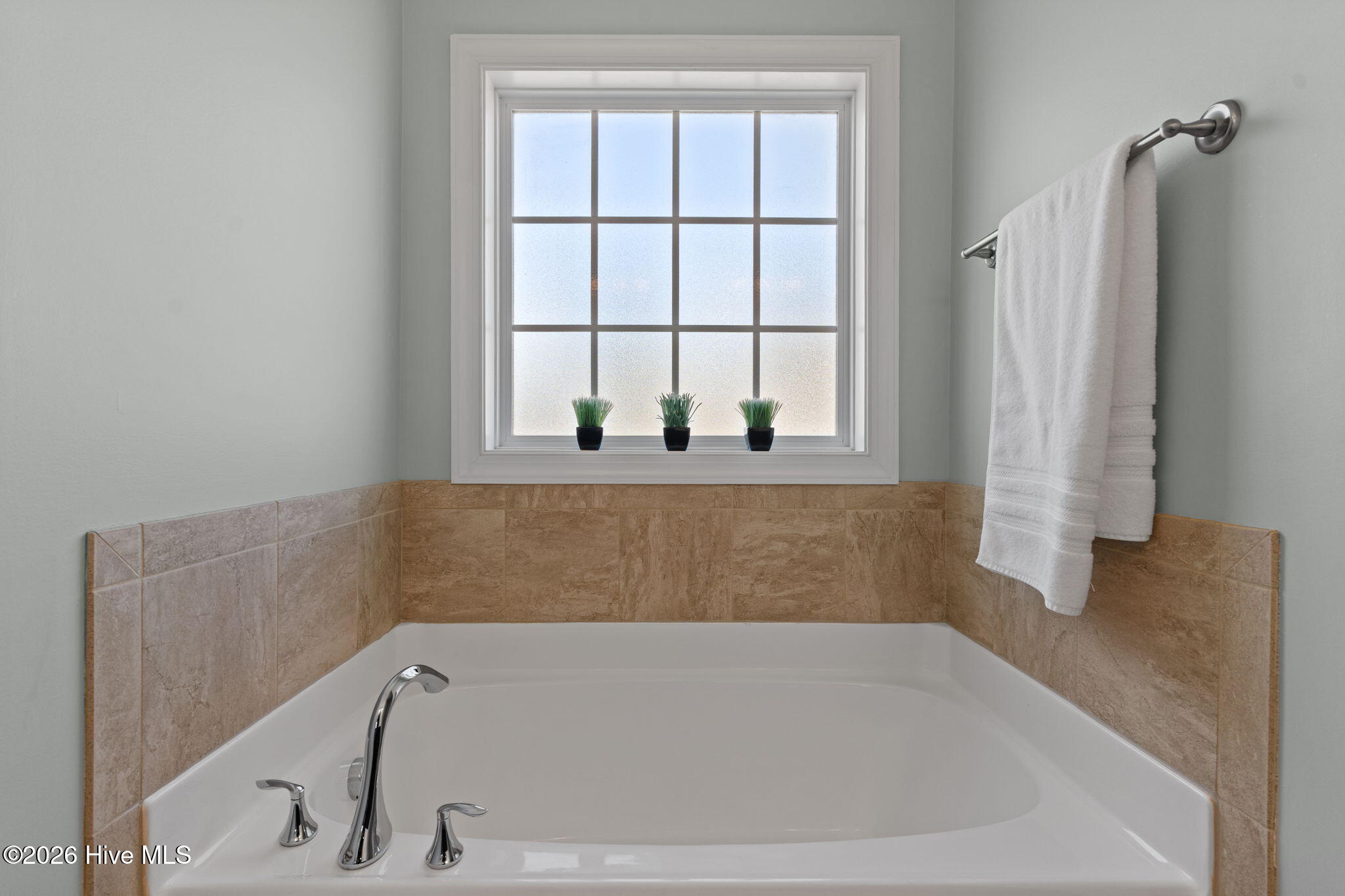 6134 Tarin Road Wilmington, NC 28409 - Photo 29 of 50 Primary Ensuite Bathroom