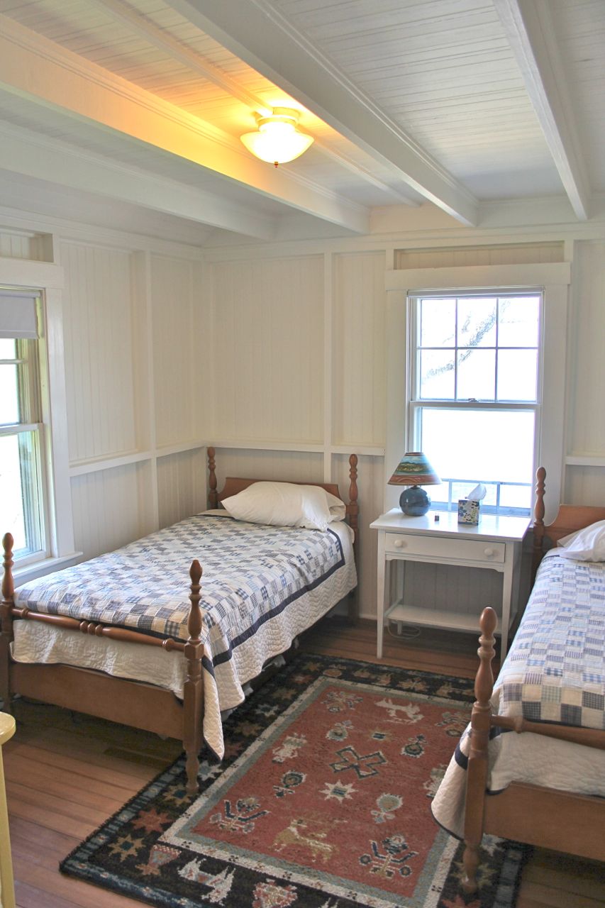 47 Harbor View Road Vineyard Haven, MA 02568 - Photo 11 of 26 Gallery Image 11