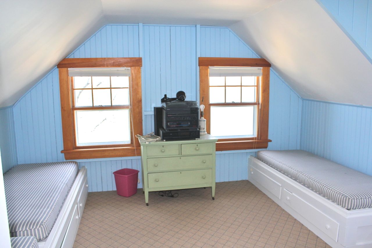 47 Harbor View Road Vineyard Haven, MA 02568 - Photo 14 of 26 Gallery Image 14