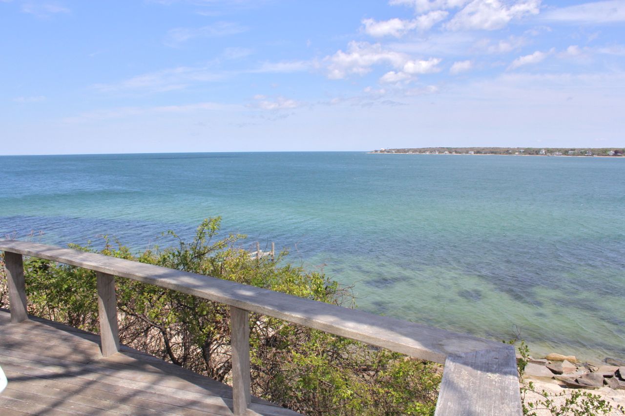 47 Harbor View Road Vineyard Haven, MA 02568 - Photo 5 of 26 Gallery Image 5