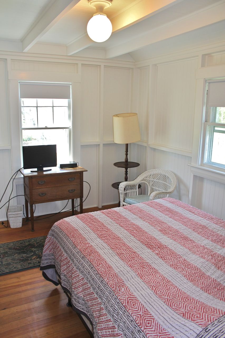 47 Harbor View Road Vineyard Haven, MA 02568 - Photo 9 of 26 Gallery Image 9