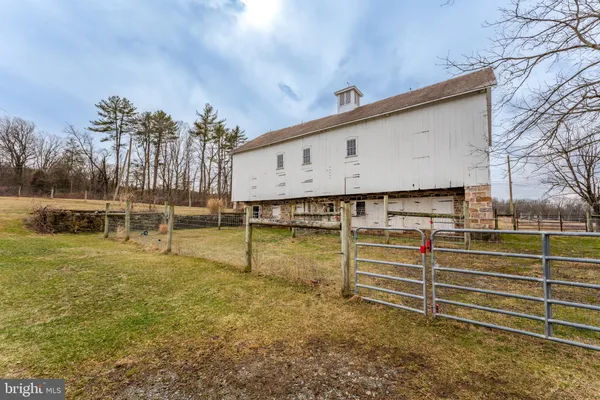 $750,000 | 30 Lime Kiln Drive, Andreas, PA 18211