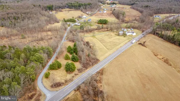 $750,000 | 30 Lime Kiln Drive, Andreas, PA 18211