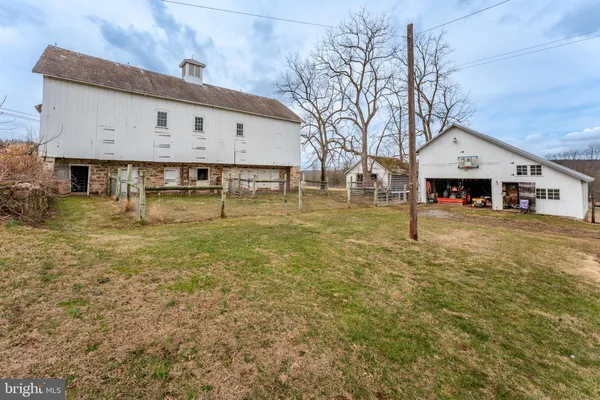 $750,000 | 30 Lime Kiln Drive, Andreas, PA 18211
