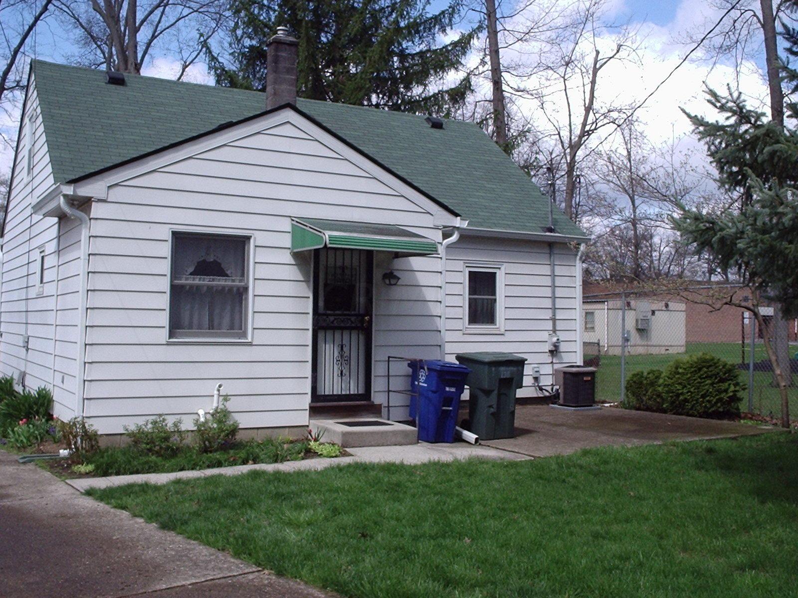136 North Chesterfield Road Columbus, OH 43209 - Photo 2 of 3 Gallery Image 2