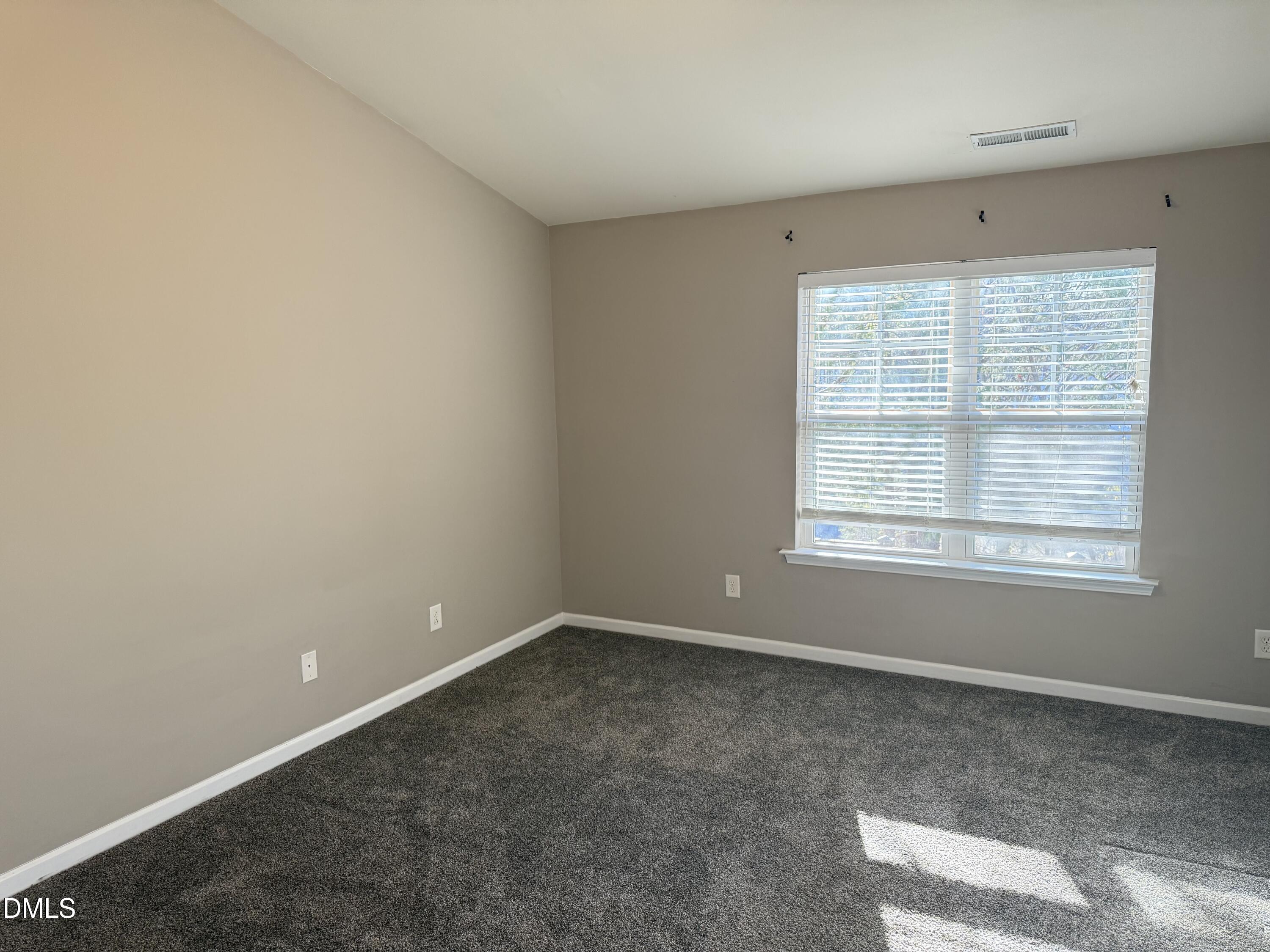 3102 Berkeley Springs Place Raleigh, NC 27616 - Photo 11 of 19 IMG_7027