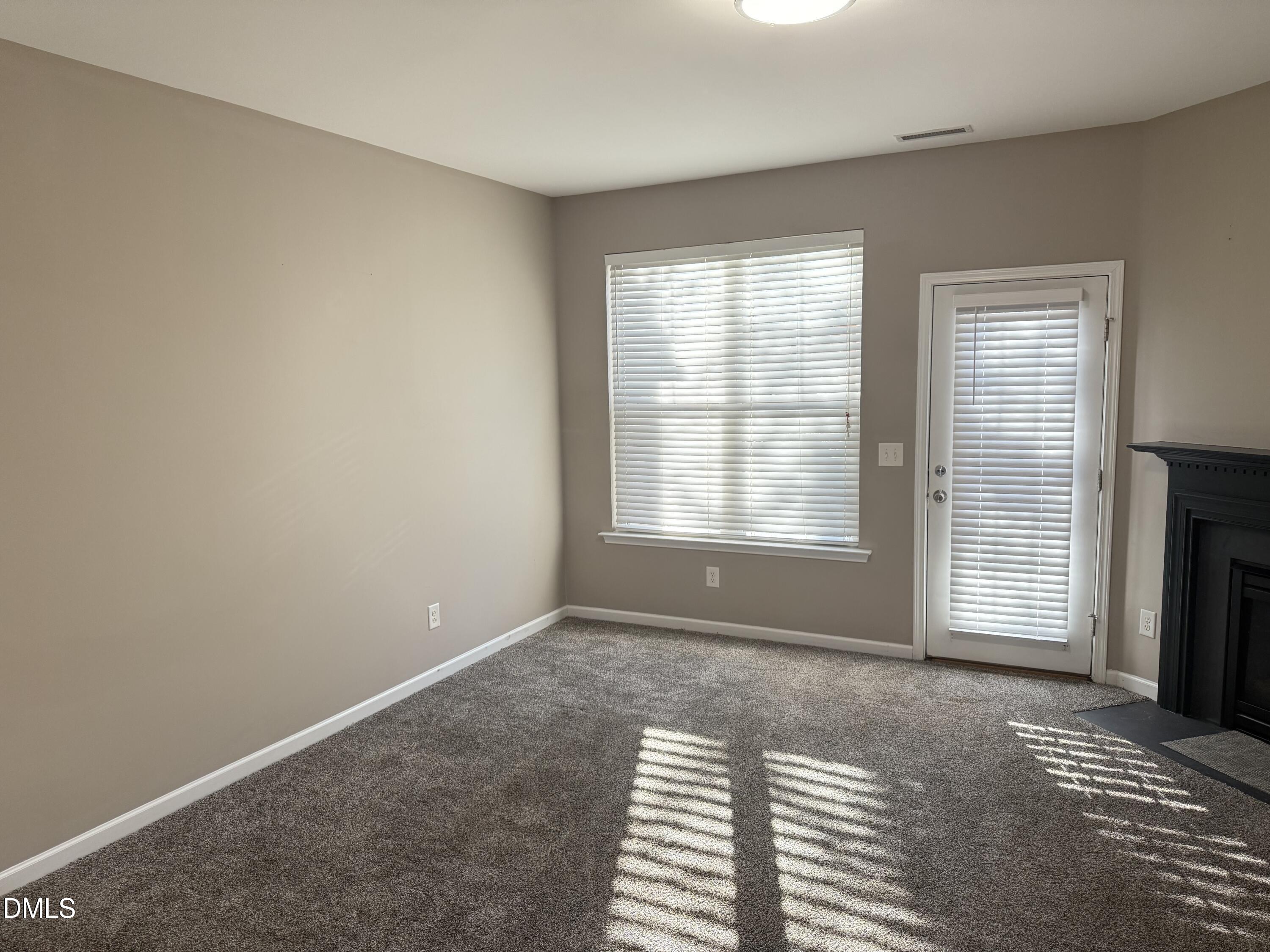 3102 Berkeley Springs Place Raleigh, NC 27616 - Photo 6 of 19 IMG_7022