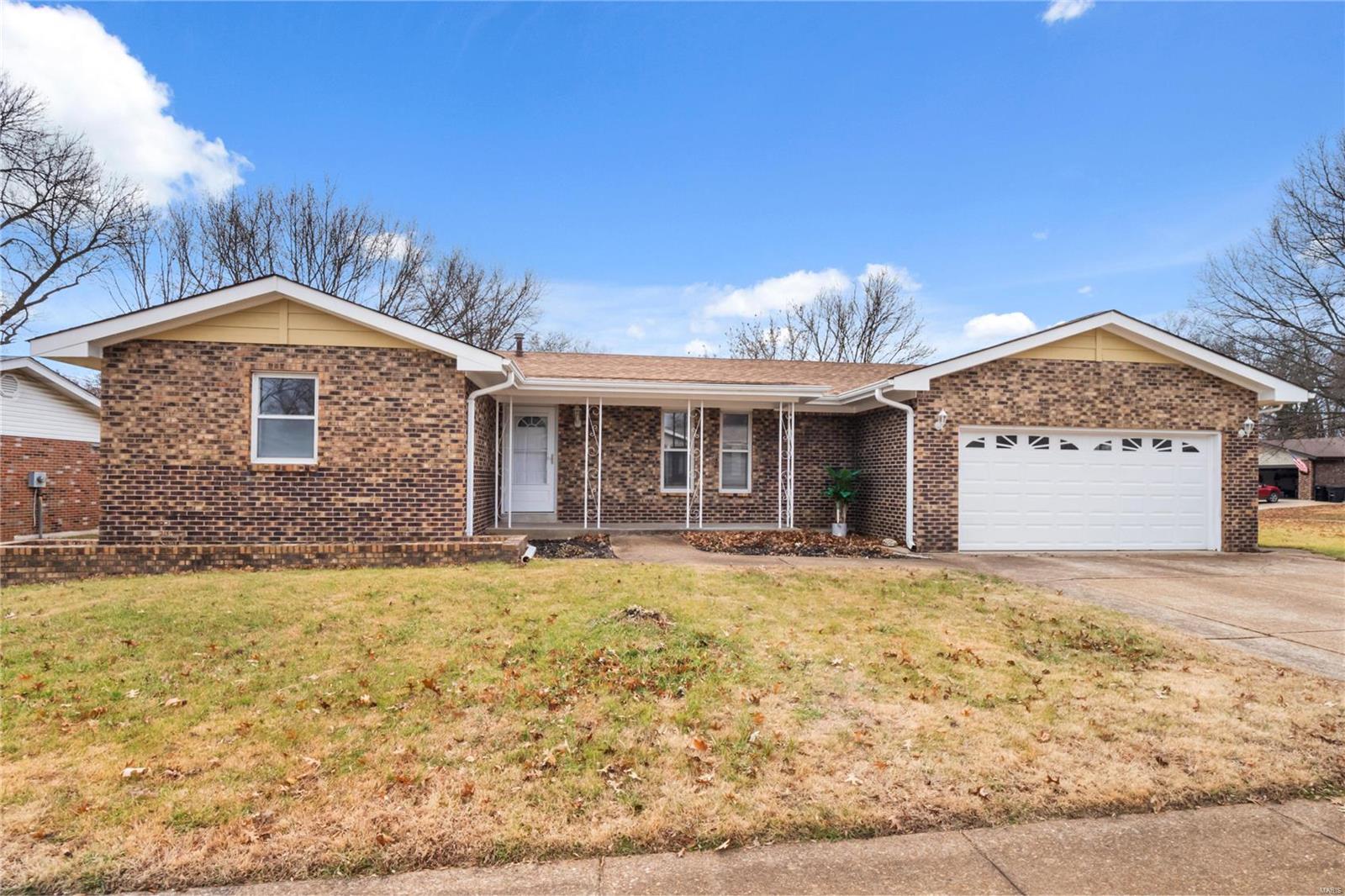 2332 England Town Road St. Louis, MO 63129 - Photo 1 of 25