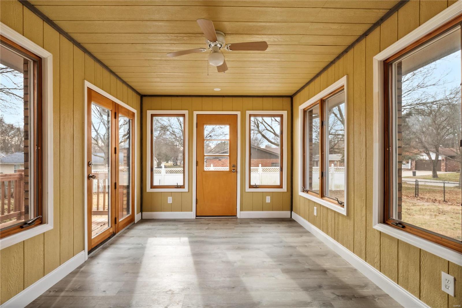 2332 England Town Road St. Louis, MO 63129 - Photo 22 of 25