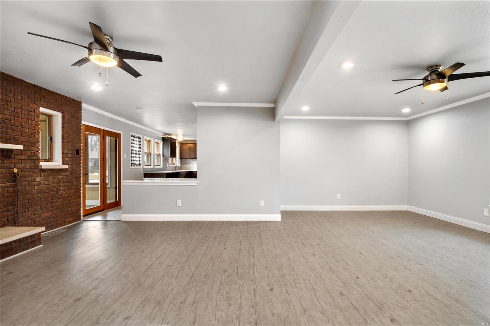 2332 England Town Road St. Louis, MO 63129 - Photo 7 of 25