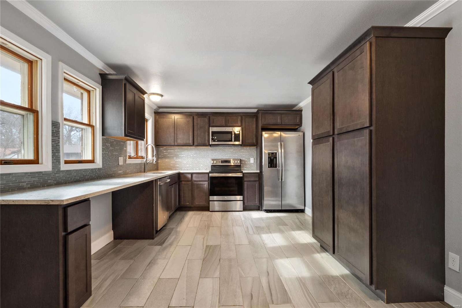 2332 England Town Road St. Louis, MO 63129 - Photo 8 of 25