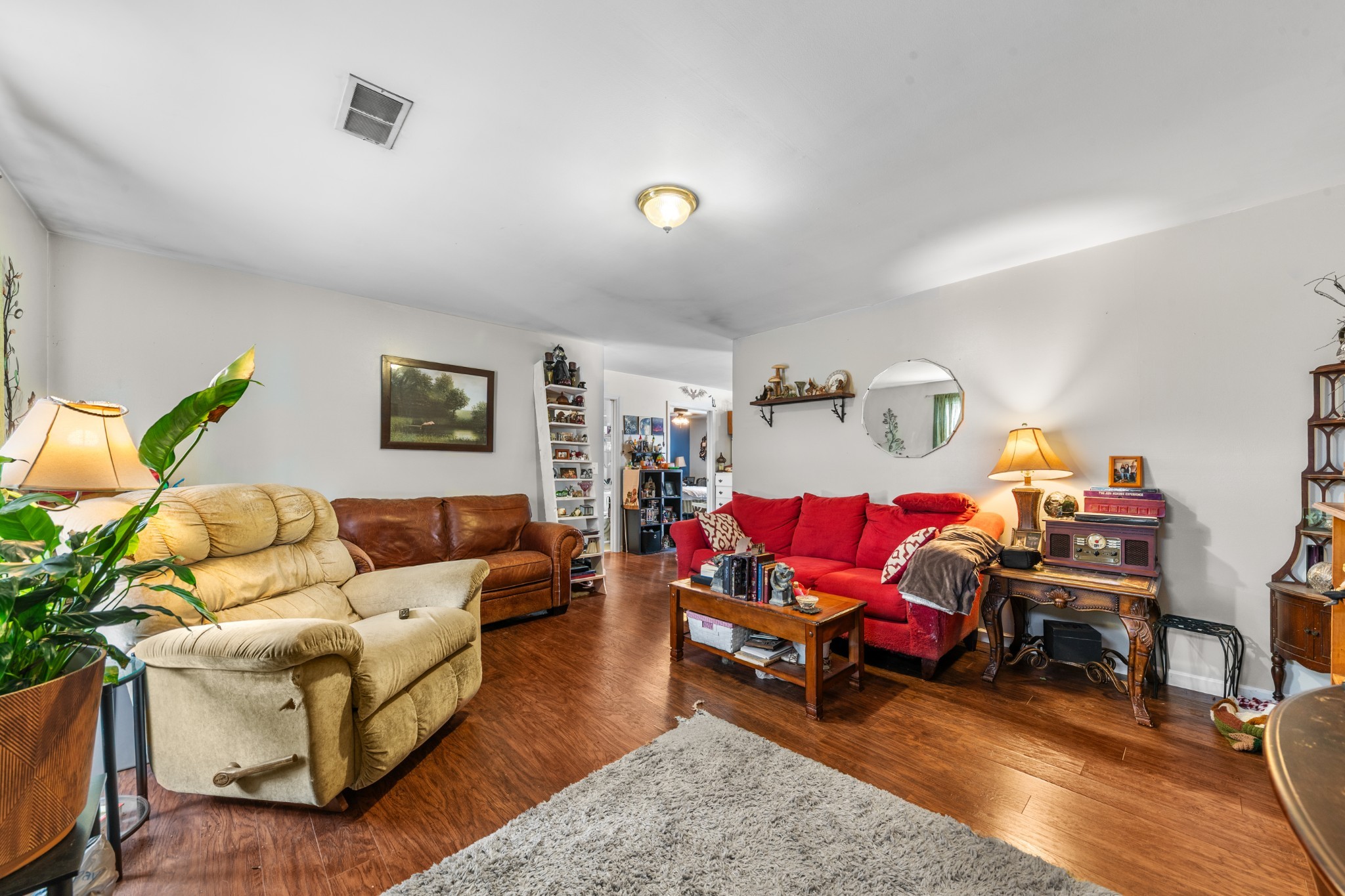 1916 Word Road Lewisburg, TN 37091 - Photo 18 of 69 a living room with furniture and a wooden floor