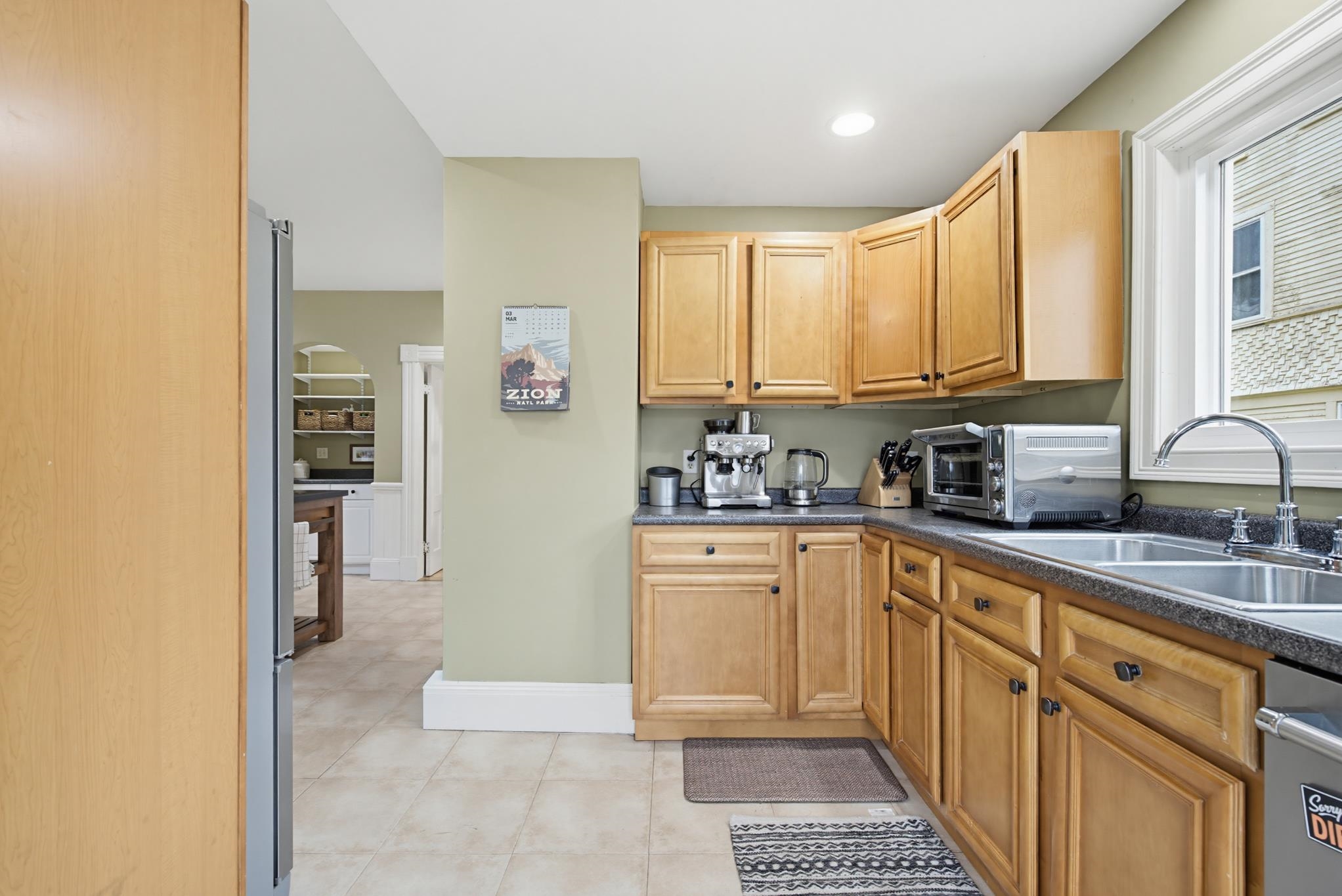 935 Union Street Manchester, NH 03104 - Photo 15 of 52