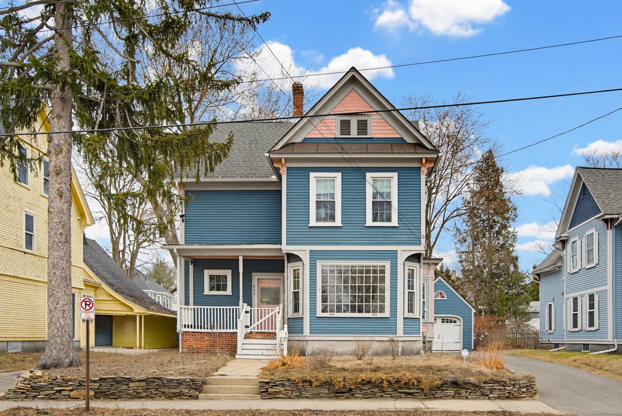 935 Union Street Manchester, NH 03104 - Photo 2 of 52