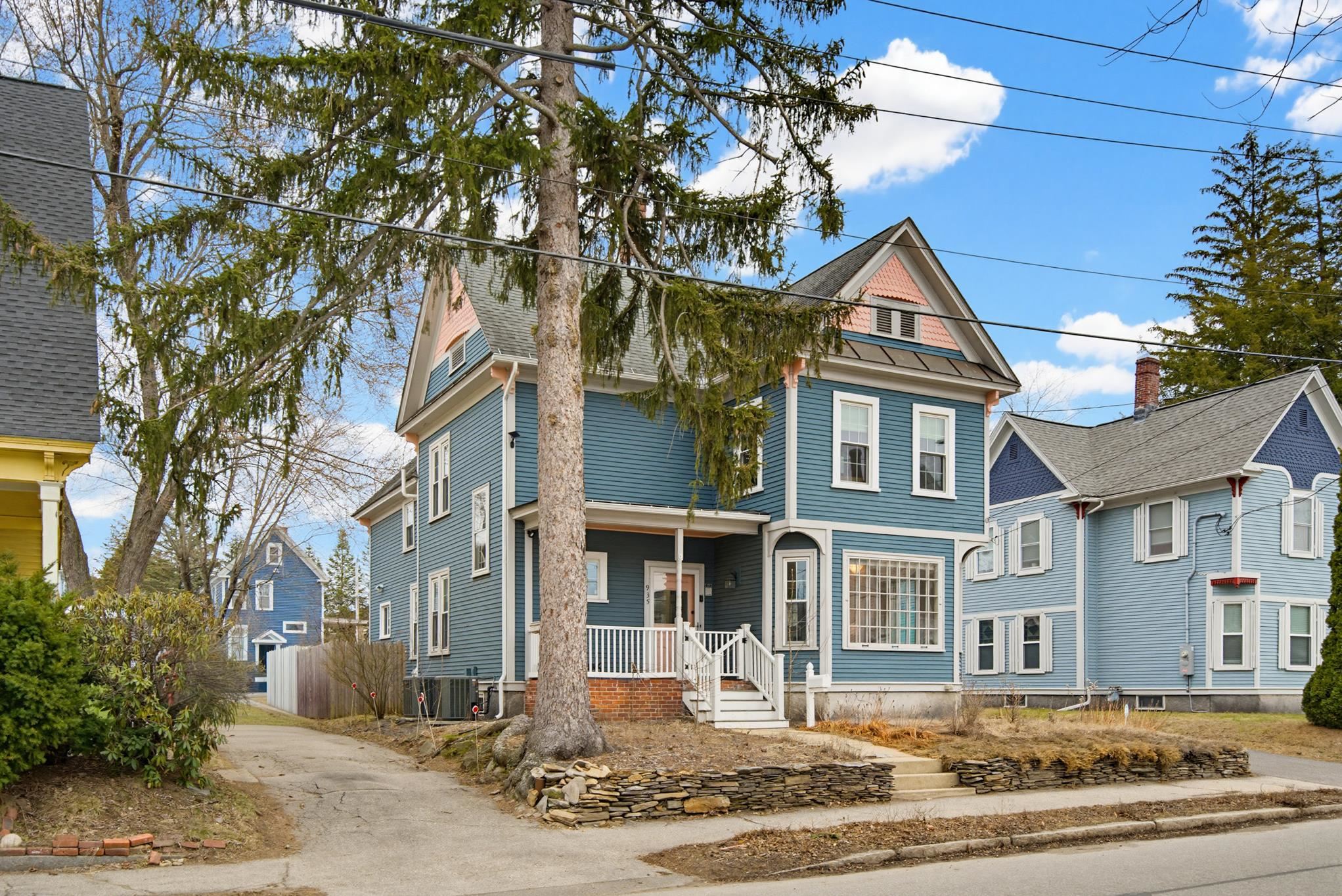 935 Union Street Manchester, NH 03104 - Photo 3 of 52