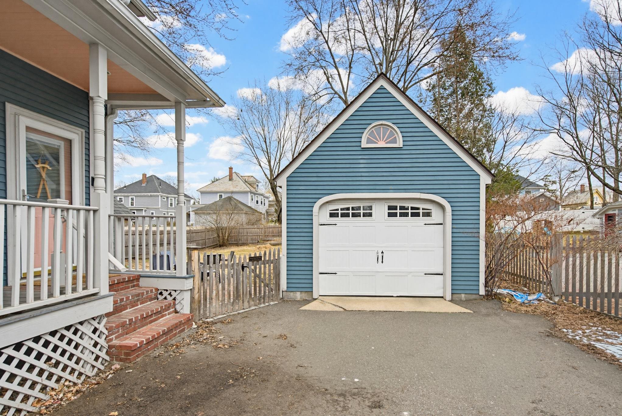 935 Union Street Manchester, NH 03104 - Photo 8 of 52