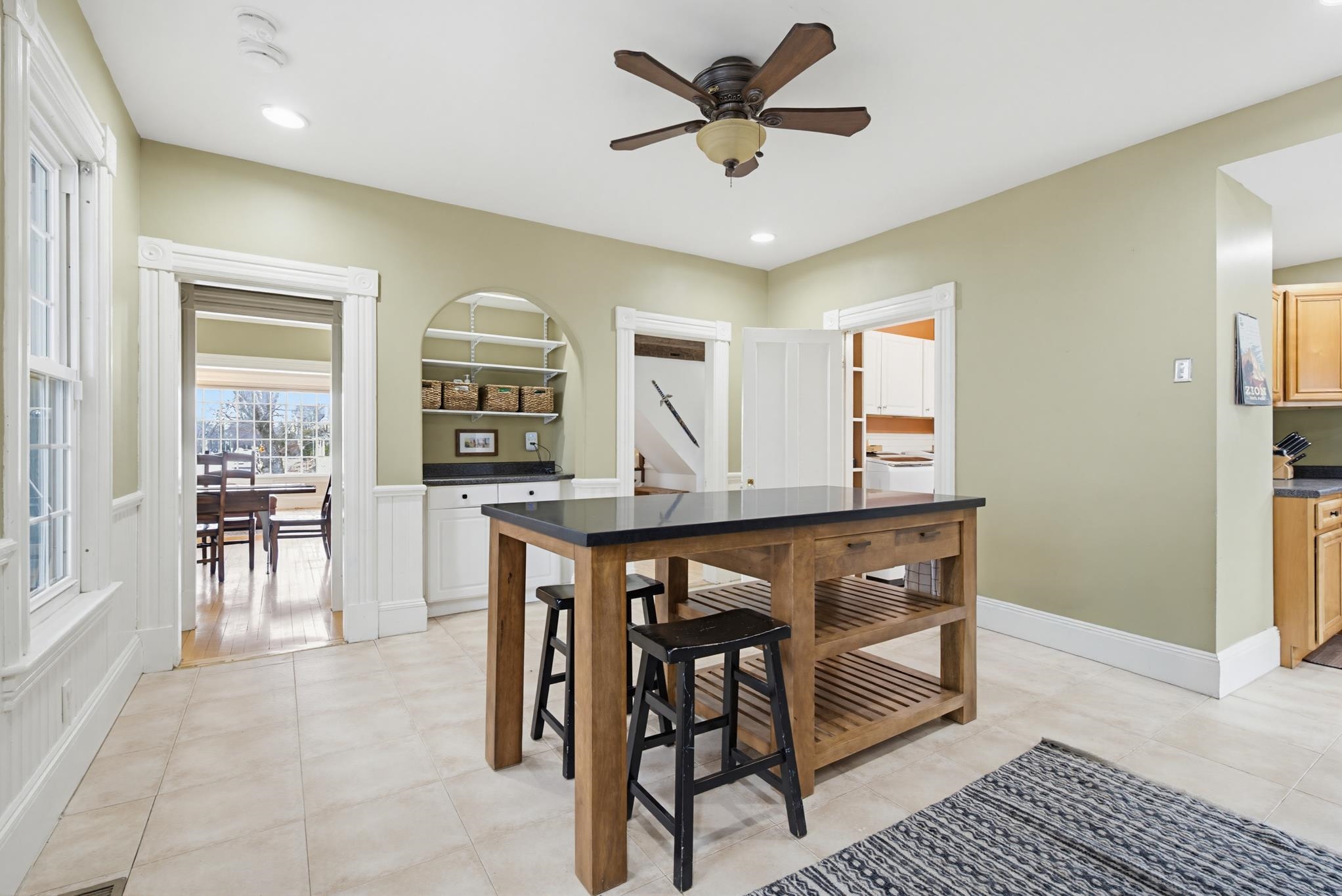 935 Union Street Manchester, NH 03104 - Photo 10 of 52