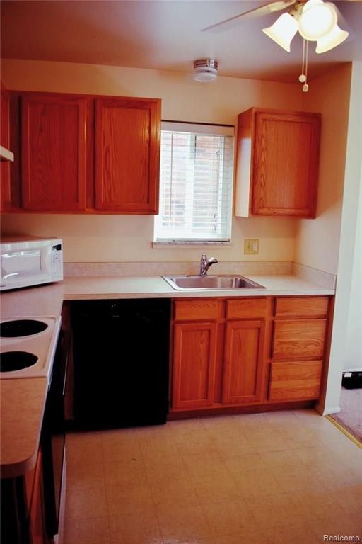 29516 Hoover Road, Unit 69 Warren, MI 48093 - Photo 28 of 34
