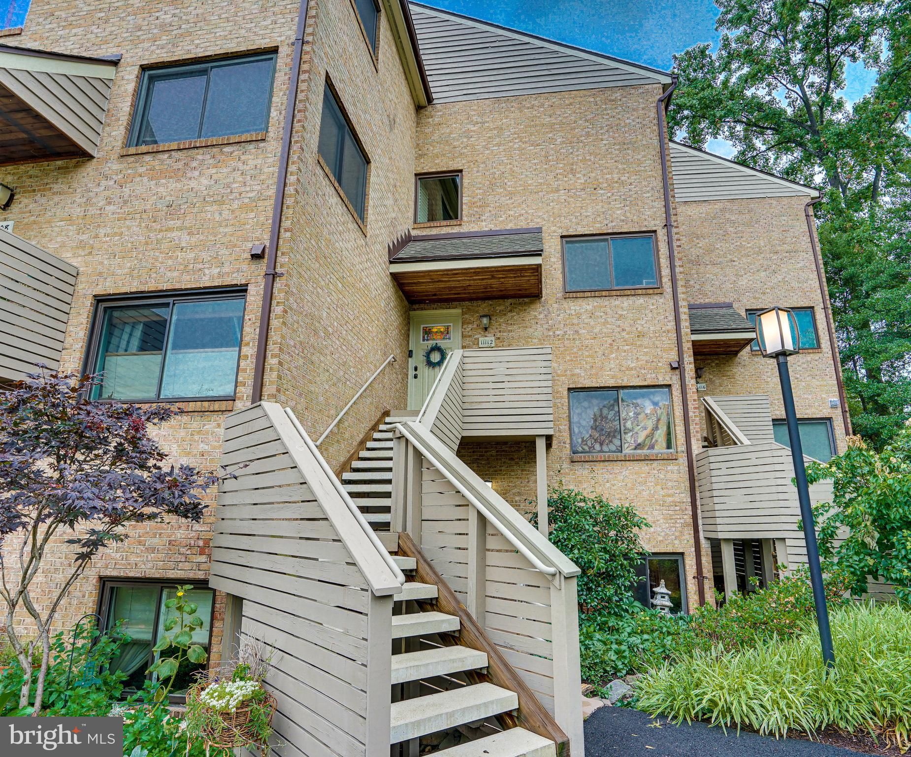 11112 Harbor Court Reston, VA 20191 - Photo 2 of 35