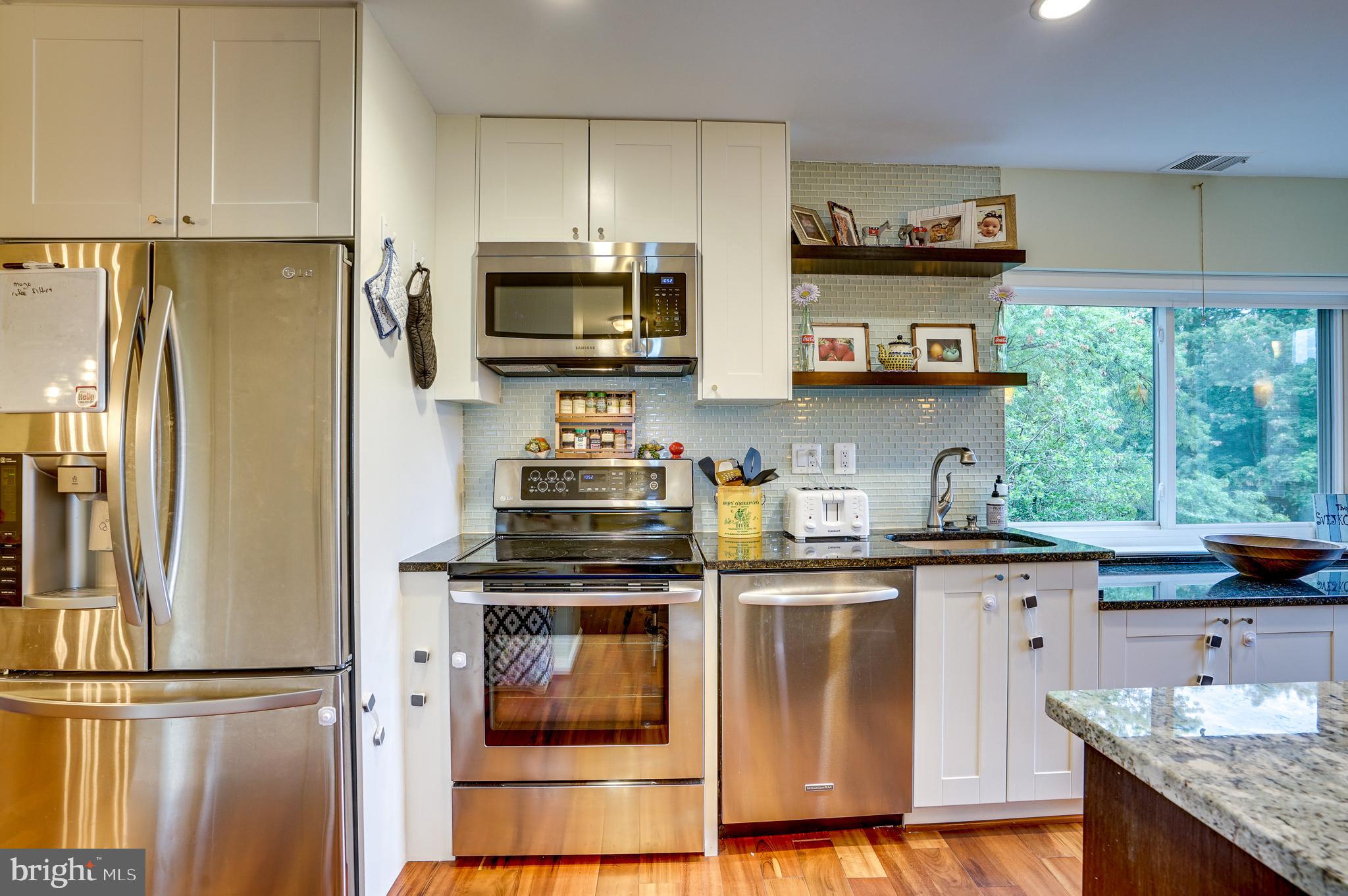 11112 Harbor Court Reston, VA 20191 - Photo 17 of 35