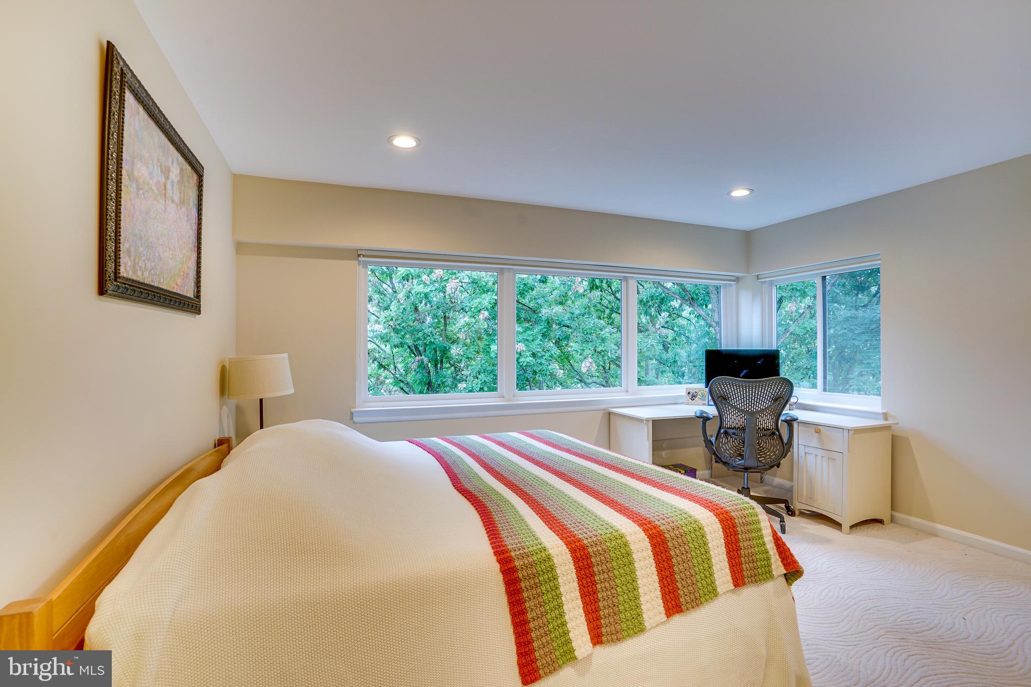 11112 Harbor Court Reston, VA 20191 - Photo 20 of 35