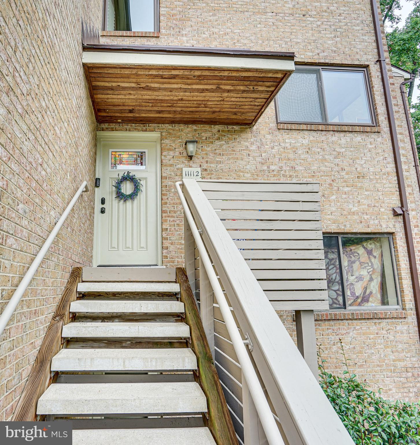 11112 Harbor Court Reston, VA 20191 - Photo 3 of 35