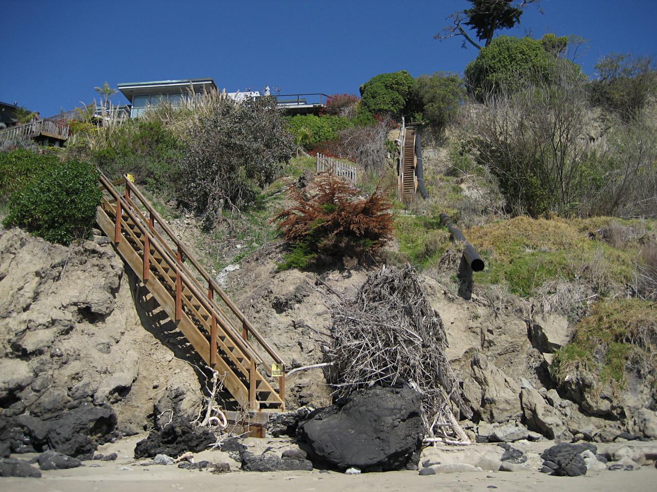 5320 Dorwin Lane Santa Barbara, CA 93111 - Photo 12 of 19 a view of a yard with trees
