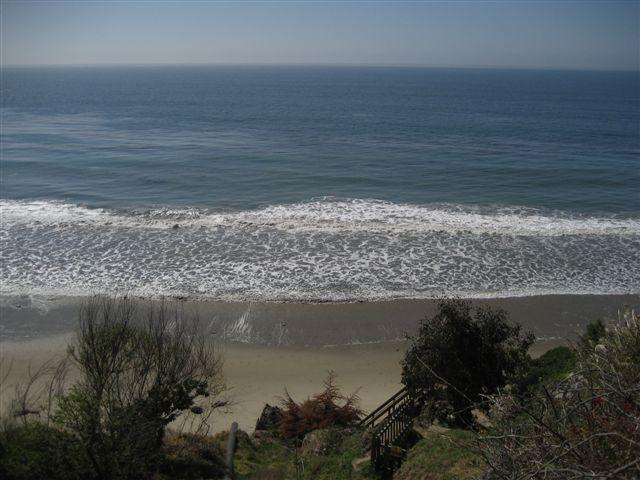 5320 Dorwin Lane Santa Barbara, CA 93111 - Photo 5 of 19 a view of a lake from a yard