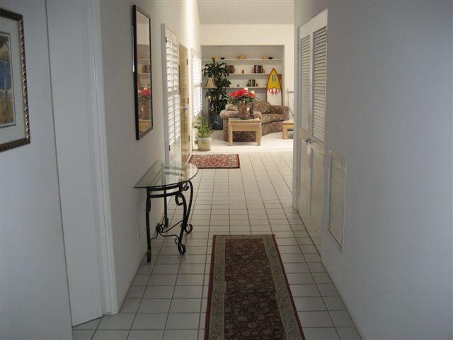 5320 Dorwin Lane Santa Barbara, CA 93111 - Photo 8 of 19 a view of entryway
