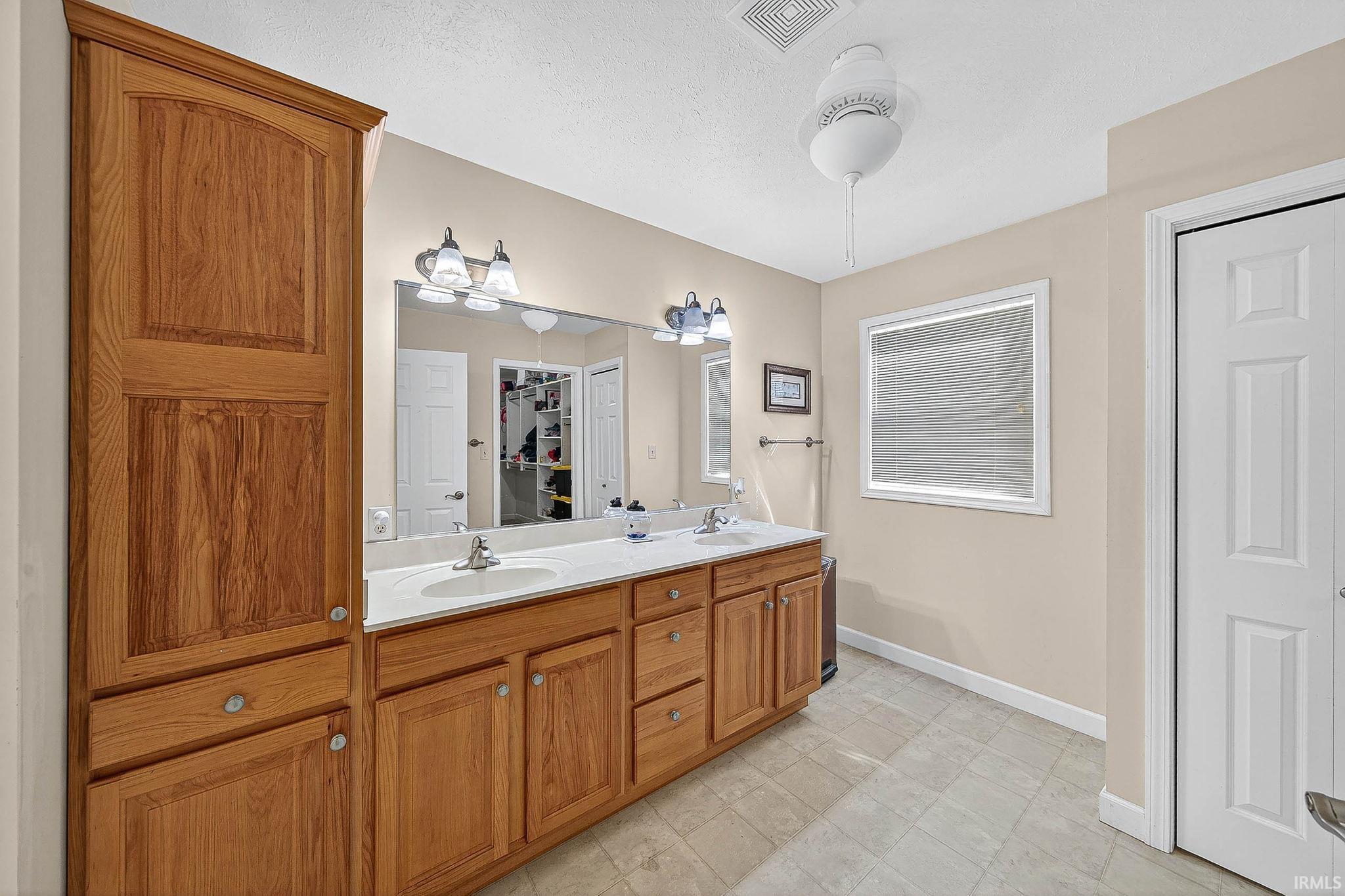 50975 Cobus Ridge Lane Granger, IN 46530 - Photo 16 of 36