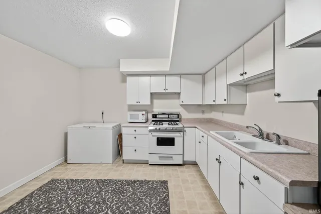 $464,900 | 50975 Cobus Ridge Lane, Granger, IN 46530