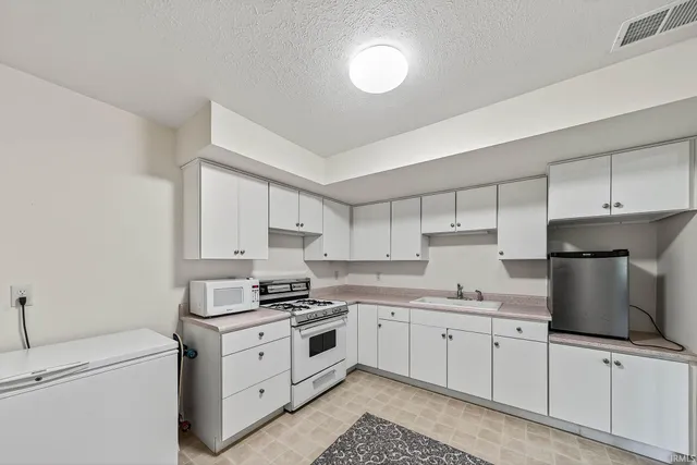 $464,900 | 50975 Cobus Ridge Lane, Granger, IN 46530