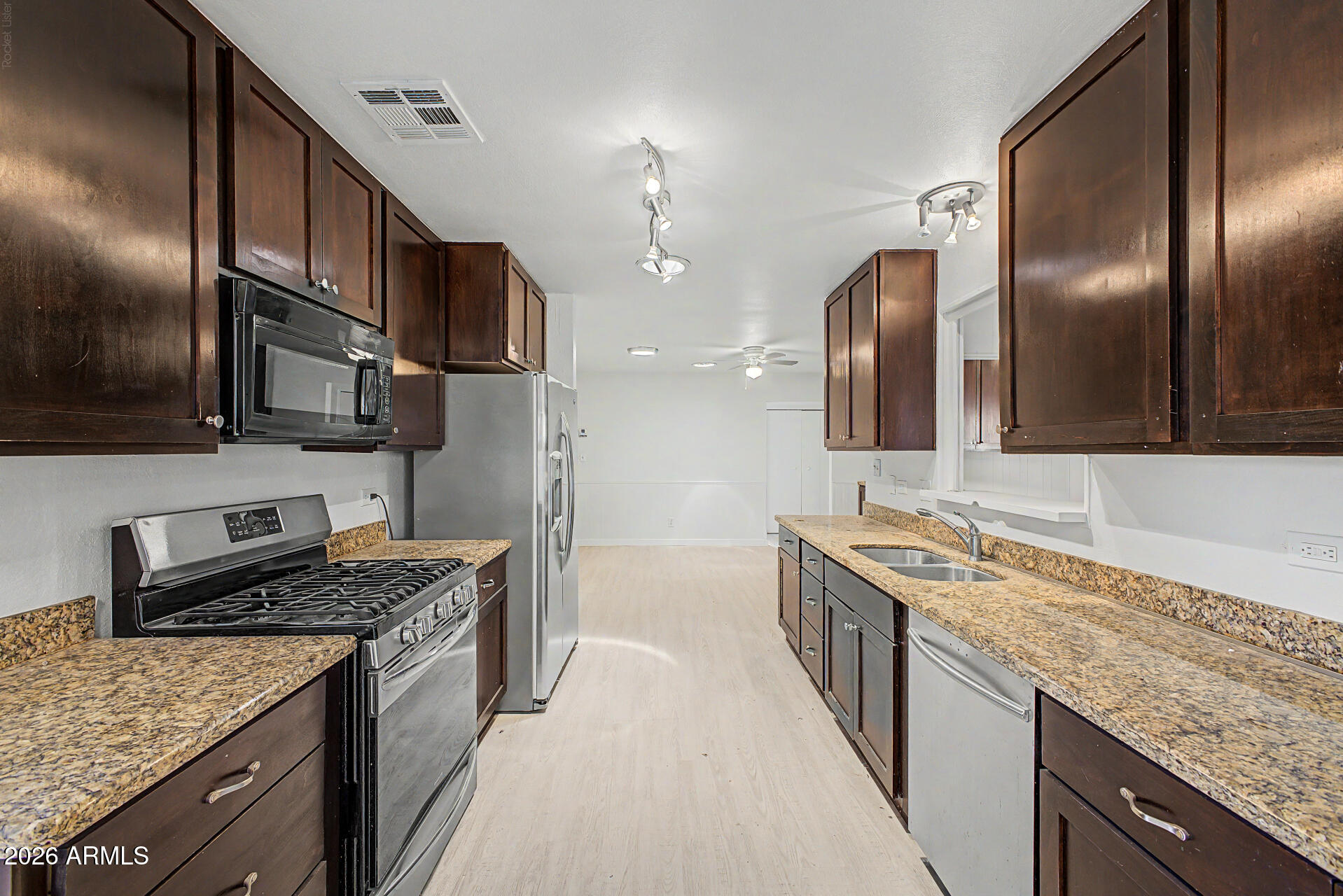 3620 South Terrace Road Tempe, AZ 85282 - Photo 13 of 33