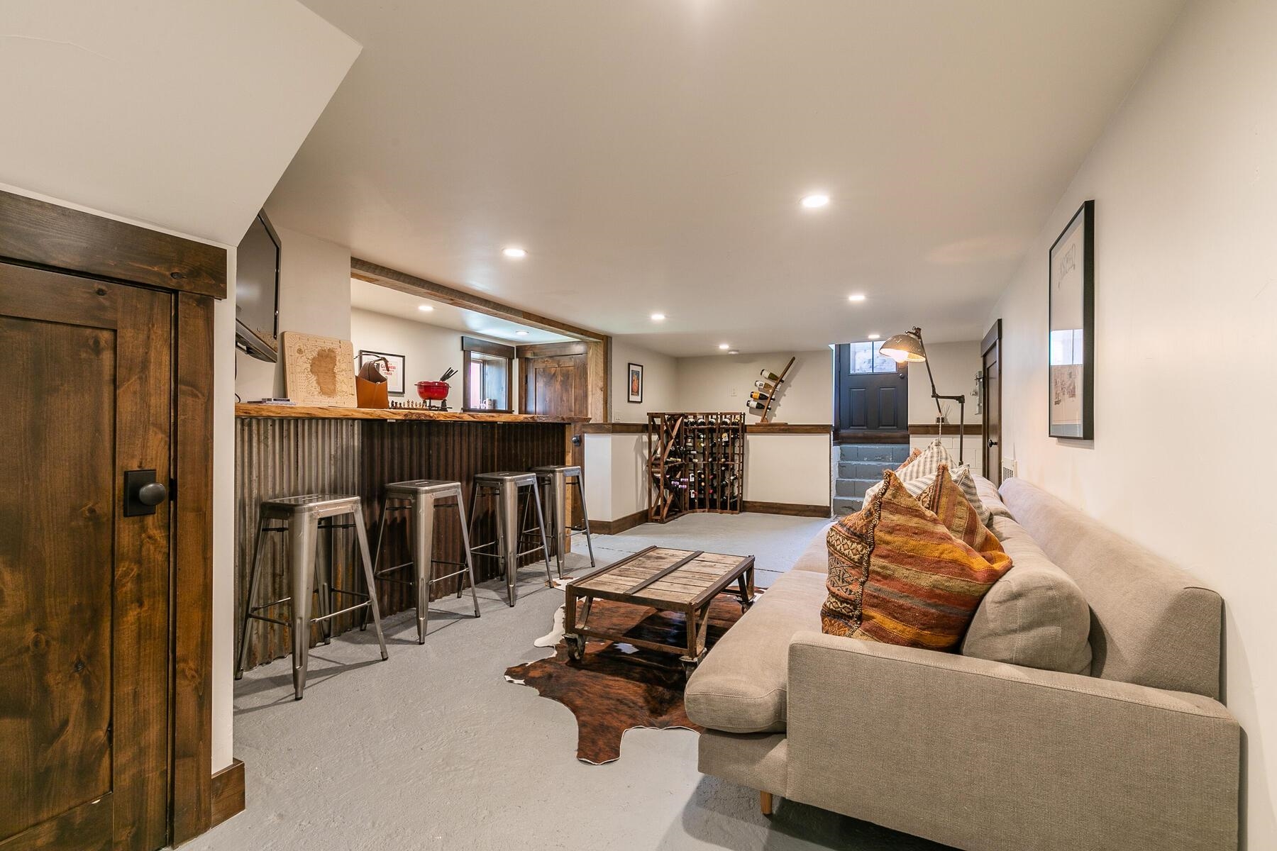11811 Old Mill Road Truckee, CA 96161 - Photo 14 of 21 Gallery Image 14