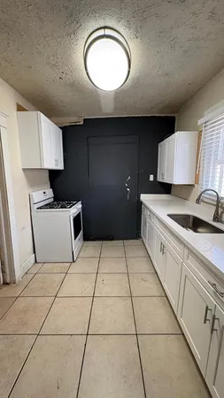 $1,000 | 126 North 10th Avenue, Unit 1, Phoenix, AZ 85007