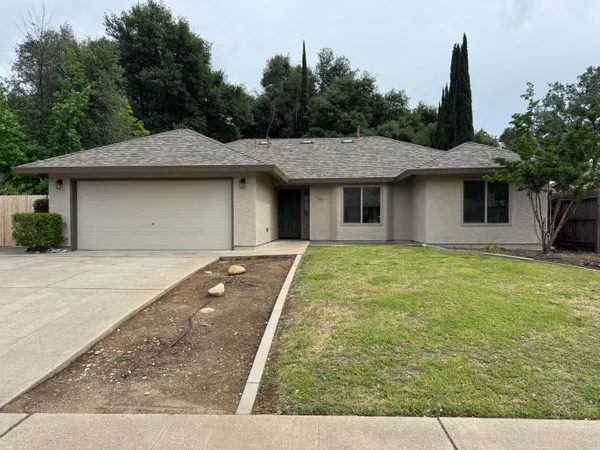 $420,000 | 1785 Soda Springs Circle, Redding, CA 96002