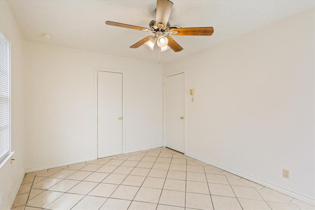 2424 South 26th Street Waco, TX 76706 - Photo 18 of 25 a view of an empty room