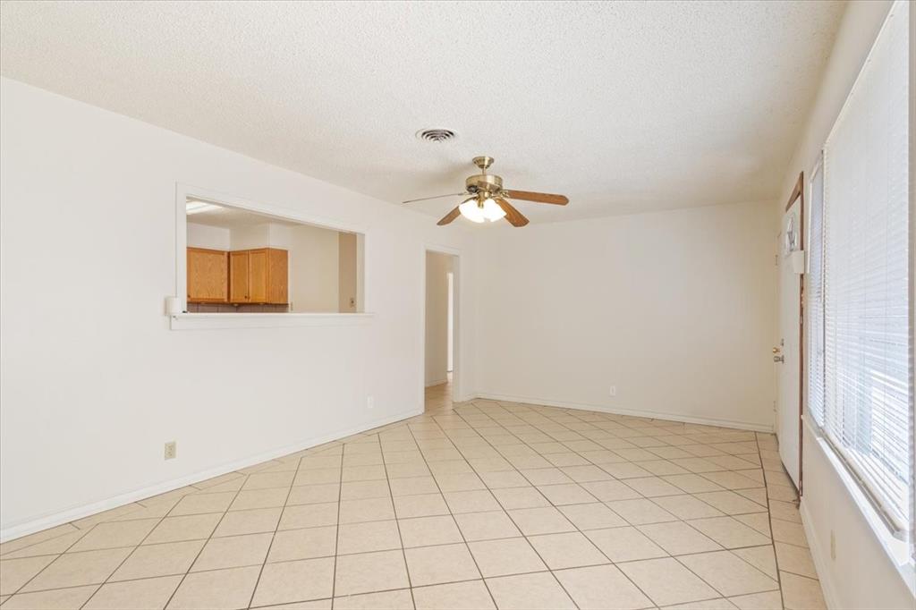 2424 South 26th Street Waco, TX 76706 - Photo 8 of 25 a view of an empty room