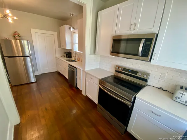 $1,799 | 1439 East Highland Boulevard, Unit DOWNSTAIRS, San Antonio, TX 78210