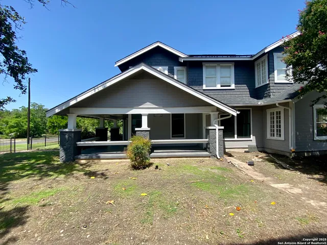 $1,799 | 1439 East Highland Boulevard, Unit DOWNSTAIRS, San Antonio, TX 78210