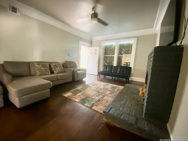 $1,799 | 1439 East Highland Boulevard, Unit DOWNSTAIRS, San Antonio, TX 78210