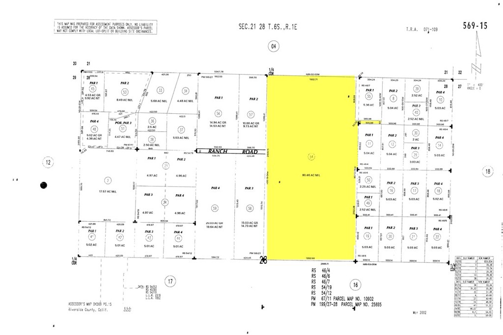 32701 Red Mountain Road Hemet, CA 92544 - Photo 2 of 2 a picture of a bathroom with a shower