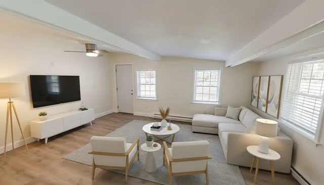 $589,900 | 48 Pond Street, Salem, NH 03079